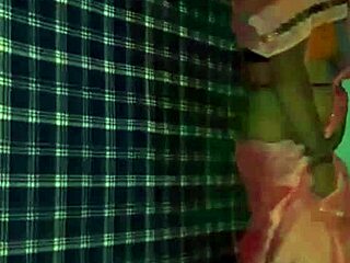 shemale saree mujra sways seductively