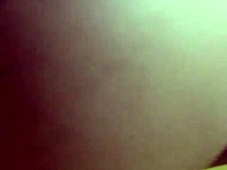 Peruvian babe shakes massive ass seductively