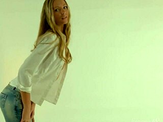 gorgeous blonde ksenya b strips for wet solo party