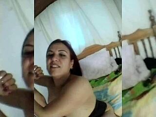 Madura BBW Elisabeth Suarezz Fingers Fat Pussy Eagerly