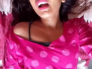 i love showing my curvy ass assets to boyfriend