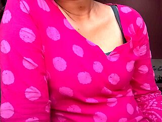 i love showing my curvy ass assets to boyfriend