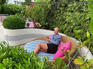 Damn, watch pawg Kadel Kole bounce ass on Rome Major's cock!