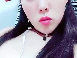 stunning chinese beauty teases with rare butterfly pussy play