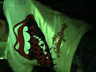 big black ass fucks hood white guy deep in car