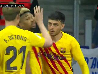 Espanyol ties Barcelona in thrilling 2-2 draw