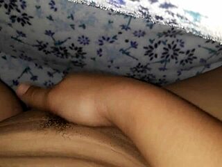 brazilian latina teases orgasm for xvideos fans