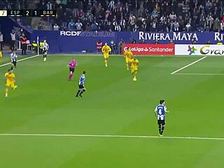 Espanyol ties Barcelona in thrilling 2-2 draw