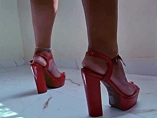 Meu pau jorra tesão nesse cuzinho quente e apertado?