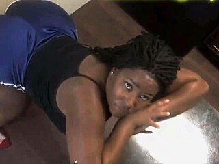 check out this juicy big ass twerking wildly