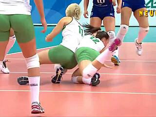 Brazilian Volleyball Beauties Caught in Voyeur Action