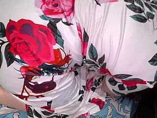 Inviting Sexy Mature Inside Warms Cold Body Deeply