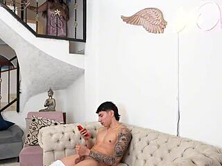 Caught me stroking now fuck me hard Esteban Gamboa!