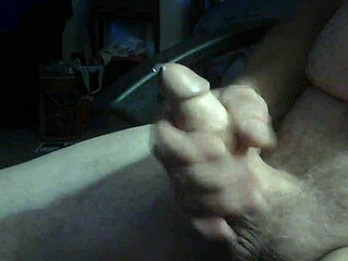 Huge Insertion Stretches Her Wide For Massive Cumshot!