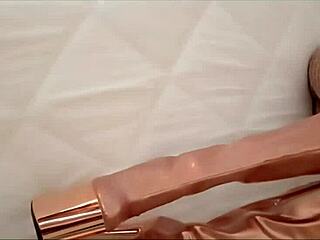 i suck cocks for cash 😍 milf deepthroats to huge cum gulp 💦