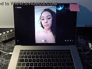 Spanish MILF Leyva Hot Fucks Fan Webcam!