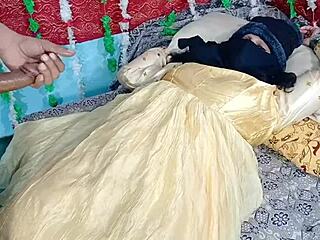 desi bride in yellow pounded by huge indian cock
