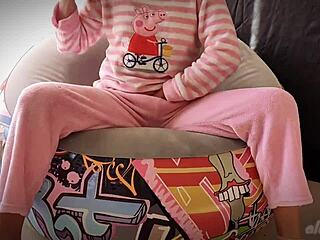 skinny teen fingers pussy to massive squirting orgasm