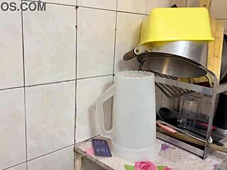 moaning homemade big ass pussy creampie without condom