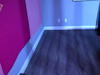 seth brogan fucks juicy mature pussy deep!