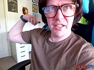 yorkshire nerd tricks group into first time facial bangs