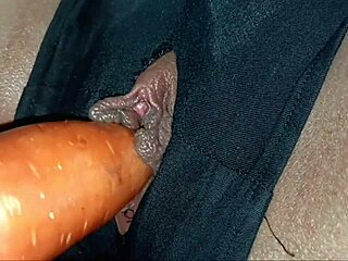 Sexy teen calls repairman who eats her pussy and creampies rough