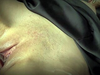 wanna cum deep inside horny milf pussy