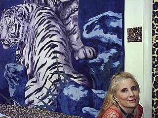 behind scenes horny glasses babe pussy pounding blowjob