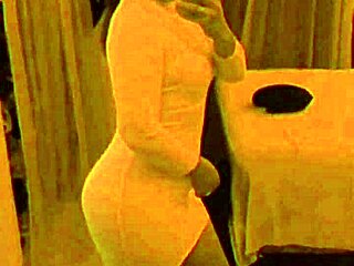 Prostitute's juicy big ass tempts endless cravings