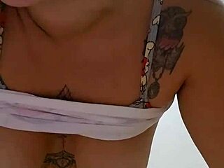 trying to convince my guy to dump his woman for me