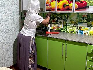 Old Milf's Big Ass Built for Deep Anal