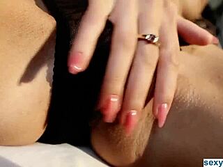 damn this babe rubs her perfect pussy