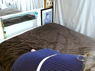 welcome to dawns world drop those pants 😈 curvy hairy mature beaver tease