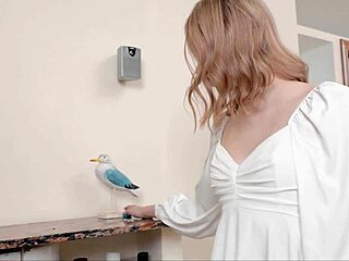 TOY deep inside makes me squirm with pleasure!