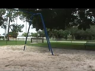 college hotties flash shaved pussies in tampa 🔥🌴