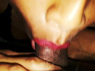 Come to my room for sexy verga sucking and hot leche on lips