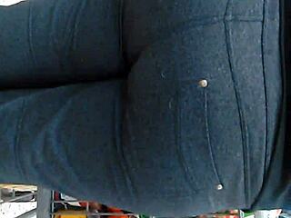 big booty pawg milf caught candid shaking ass at cub foods store