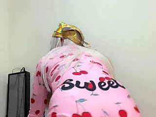 Intriguing Linda's Sensual Ladyboy Crossdressing Temptation
