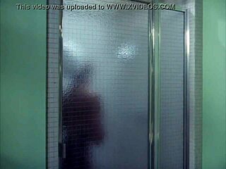 Wow sexy ebony shower girl drives me wild!