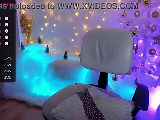 julieta venus oils her body for pure pleasure