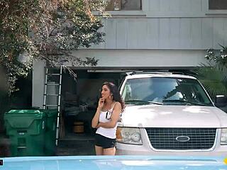 wanna see ginger bytes fuck hard in garage?