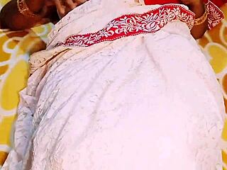 indian big boobs aunty bedroom dirty talk self sex story