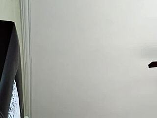 Steamy motel hookup with passionate amateur lover