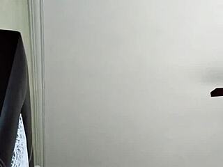 Steamy motel hookup with passionate amateur lover