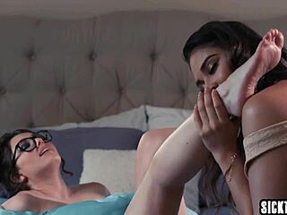 Leana Lovings, crave Gizelle Blanco's tongue on your teen pussy?