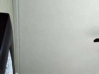 Steamy motel hookup with passionate amateur lover