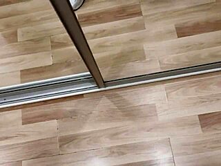 Beautiful Maid Seduces Guest with Passionate Pussy Desire