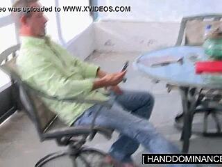 i'm blondie i jerked off huge cock sooo good!!