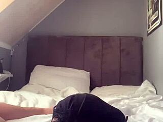 bi muslim dude slurps cock hungrily