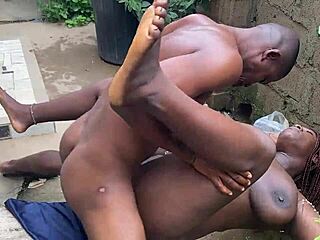 fuck that fat bitch's big ass till bench breaks!